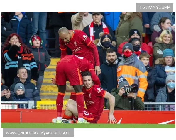 利物浦快速推进一气呵成得分——足球激情,速度与精确的完美结合