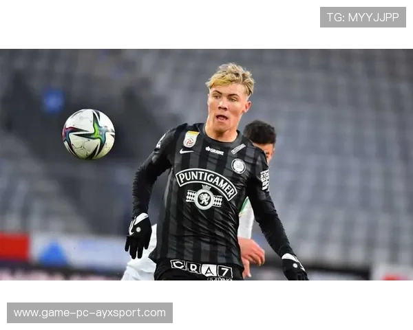 曼联青训新星崭露头角，未来可期