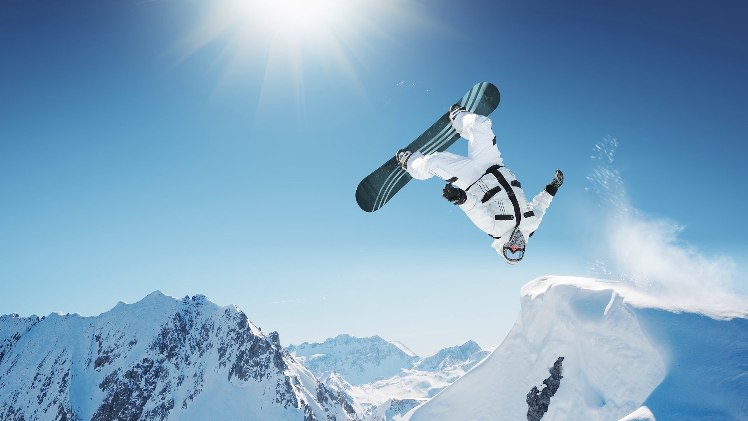 _都市雪地运动:白雪覆盖的激情盛宴_,雪地cs